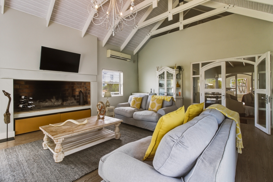 4 Bedroom Property for Sale in Croydon Vineyard Estate Western Cape